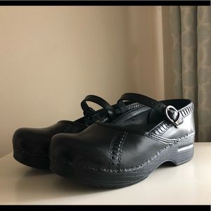 Dansko Mary Janes Black Leather Size 7